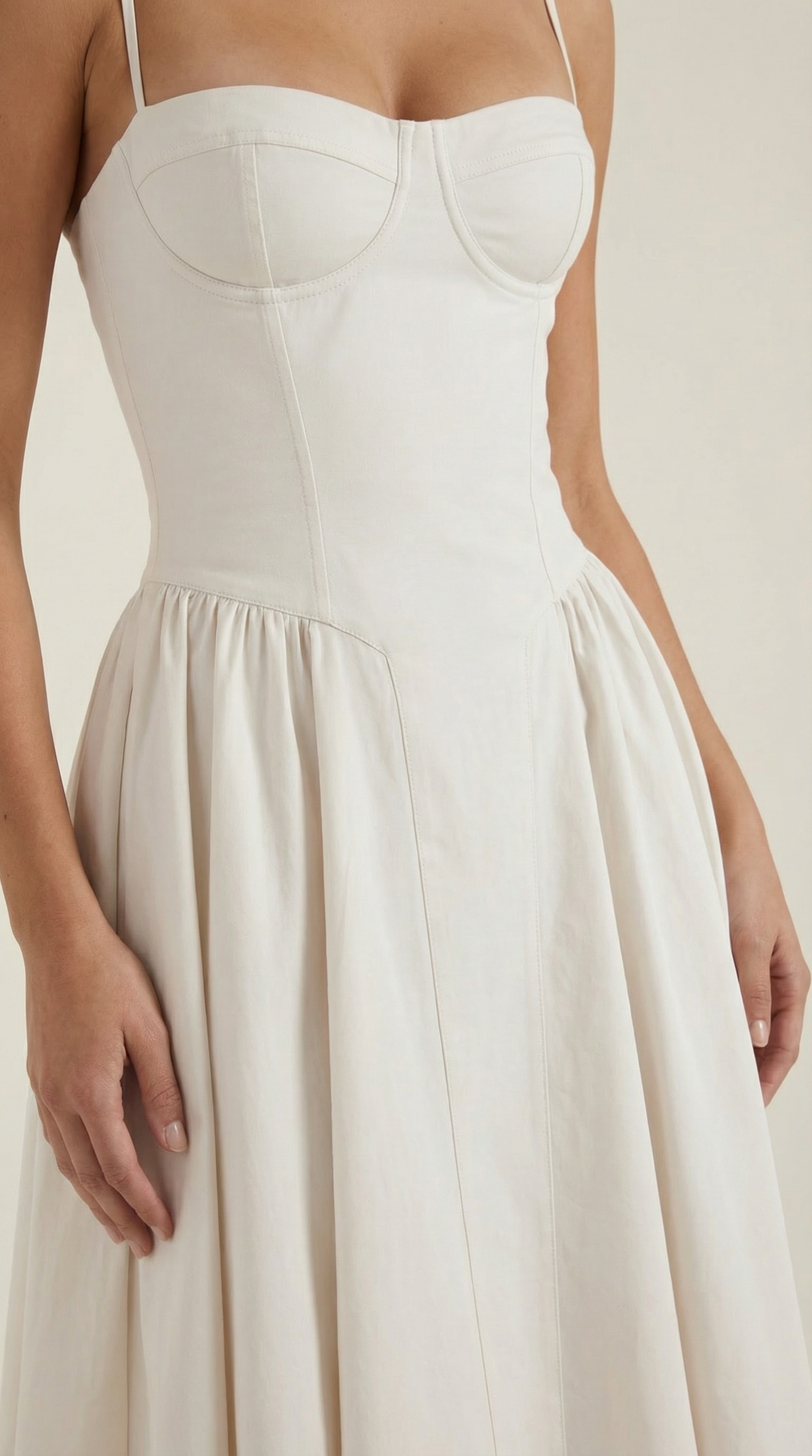 Corset Midi Dress in Elegant Fabric - Perfect for Formal Events and Special Occasions